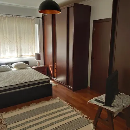 Quarto Independente Em Tavira